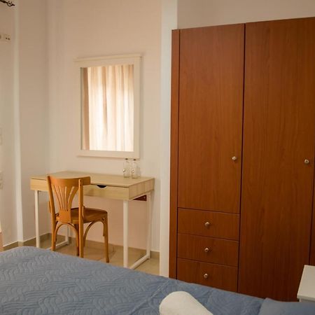 Sun Βy Τhe Sea 100M From The Beach Lägenhet Agia Pelagia Exteriör bild