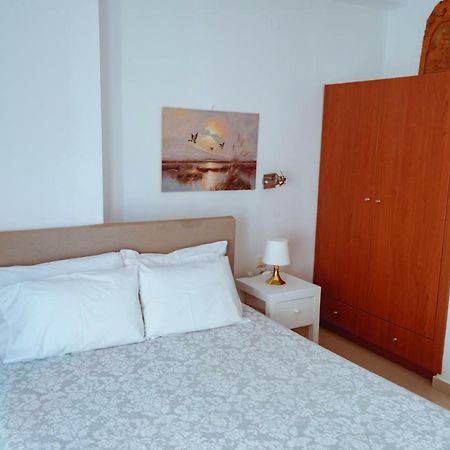 Sun Βy Τhe Sea 100M From The Beach Lägenhet Agia Pelagia Exteriör bild