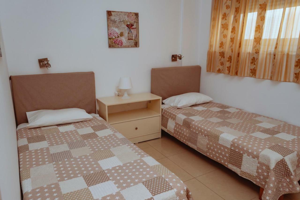 Sun Βy Τhe Sea 100M From The Beach Lägenhet Agia Pelagia Exteriör bild