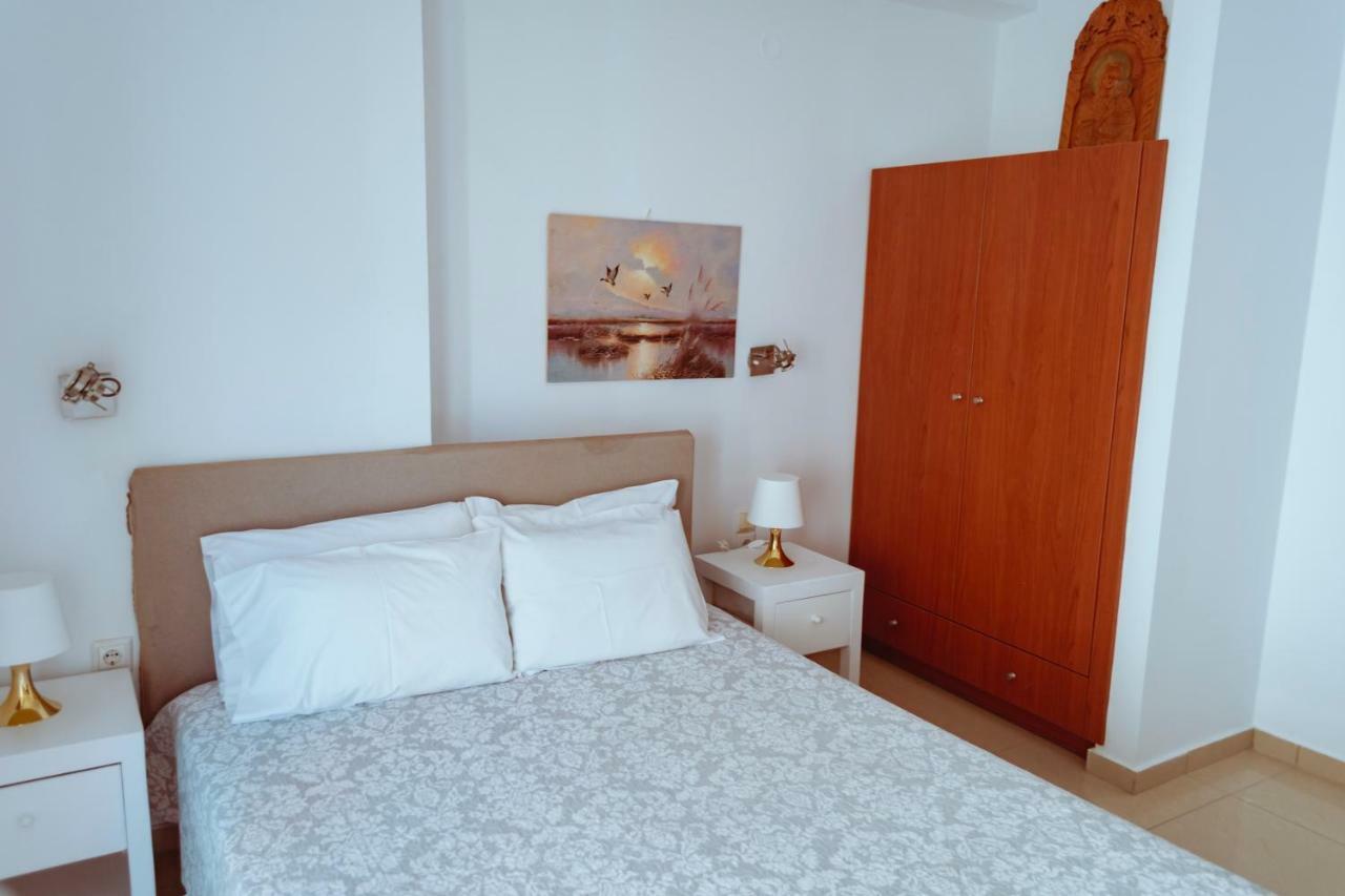 Sun Βy Τhe Sea 100M From The Beach Lägenhet Agia Pelagia Exteriör bild