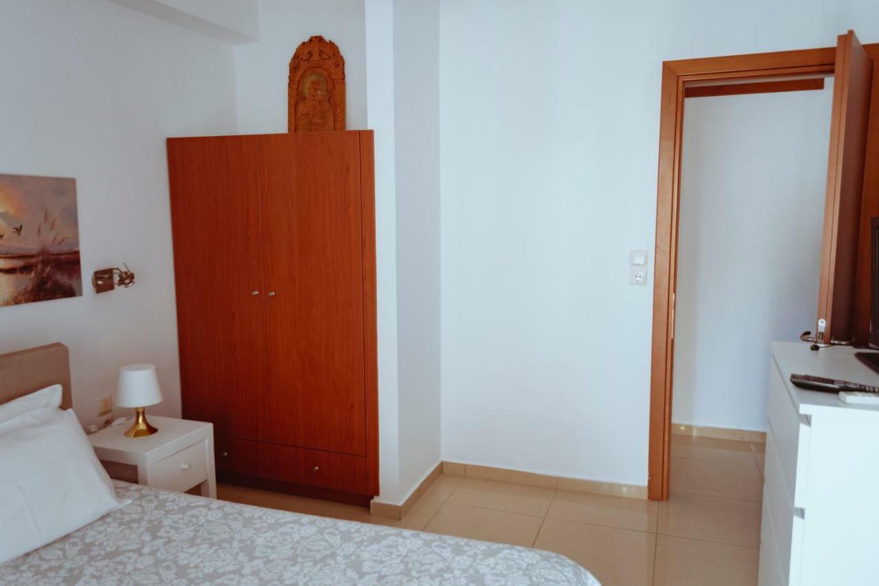 Sun Βy Τhe Sea 100M From The Beach Lägenhet Agia Pelagia Exteriör bild