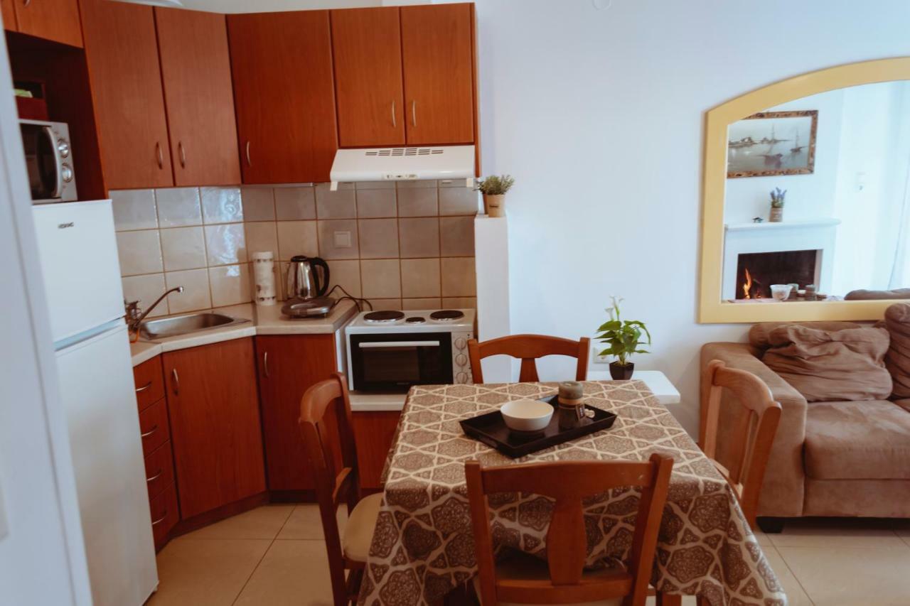 Sun Βy Τhe Sea 100M From The Beach Lägenhet Agia Pelagia Exteriör bild